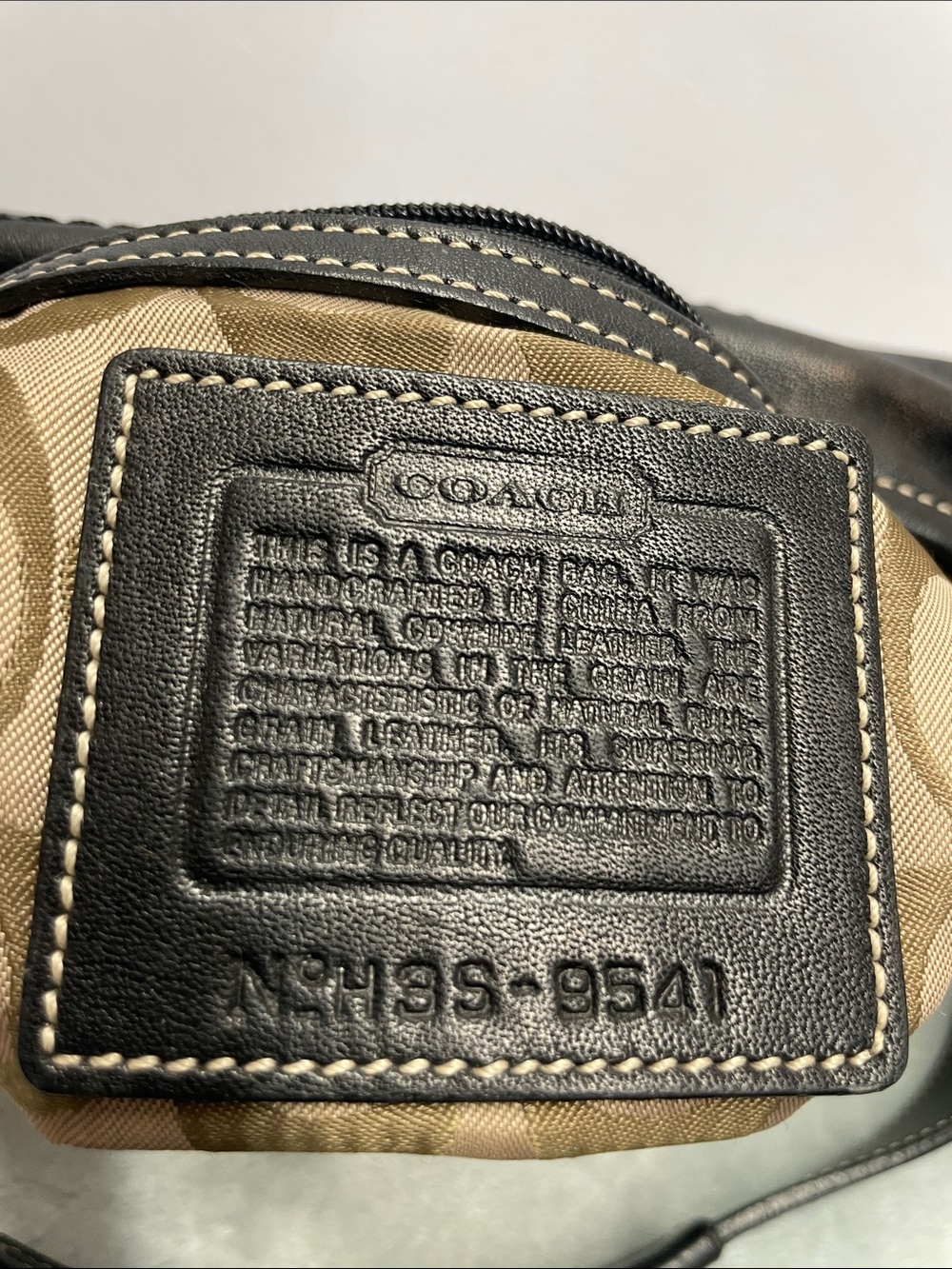 Vintage Coach ‘Soho’ Mini Hobo - Picture 10 of 11
